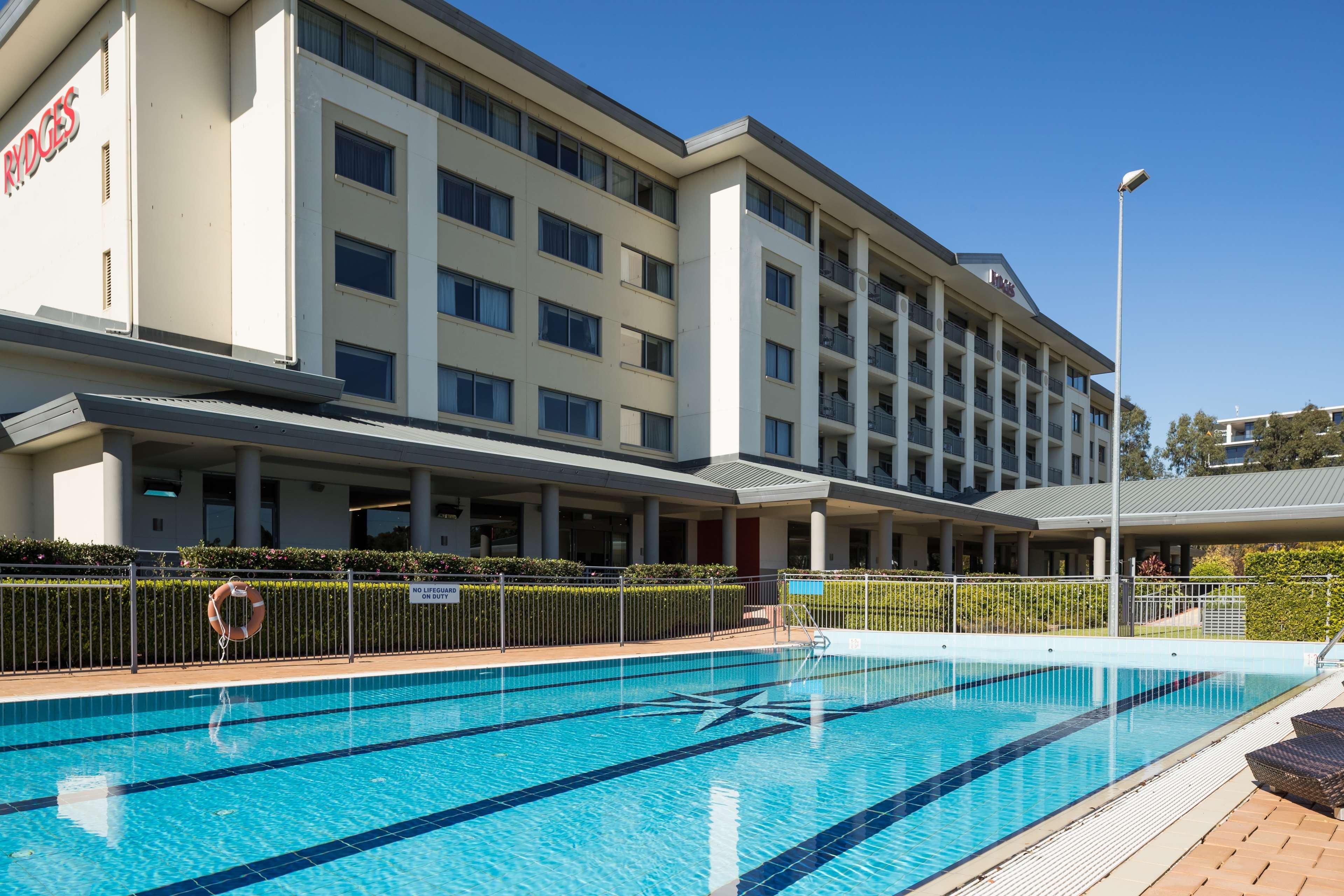 Rydges Norwest Sydney Hotel Baulkham Hills Exterior photo