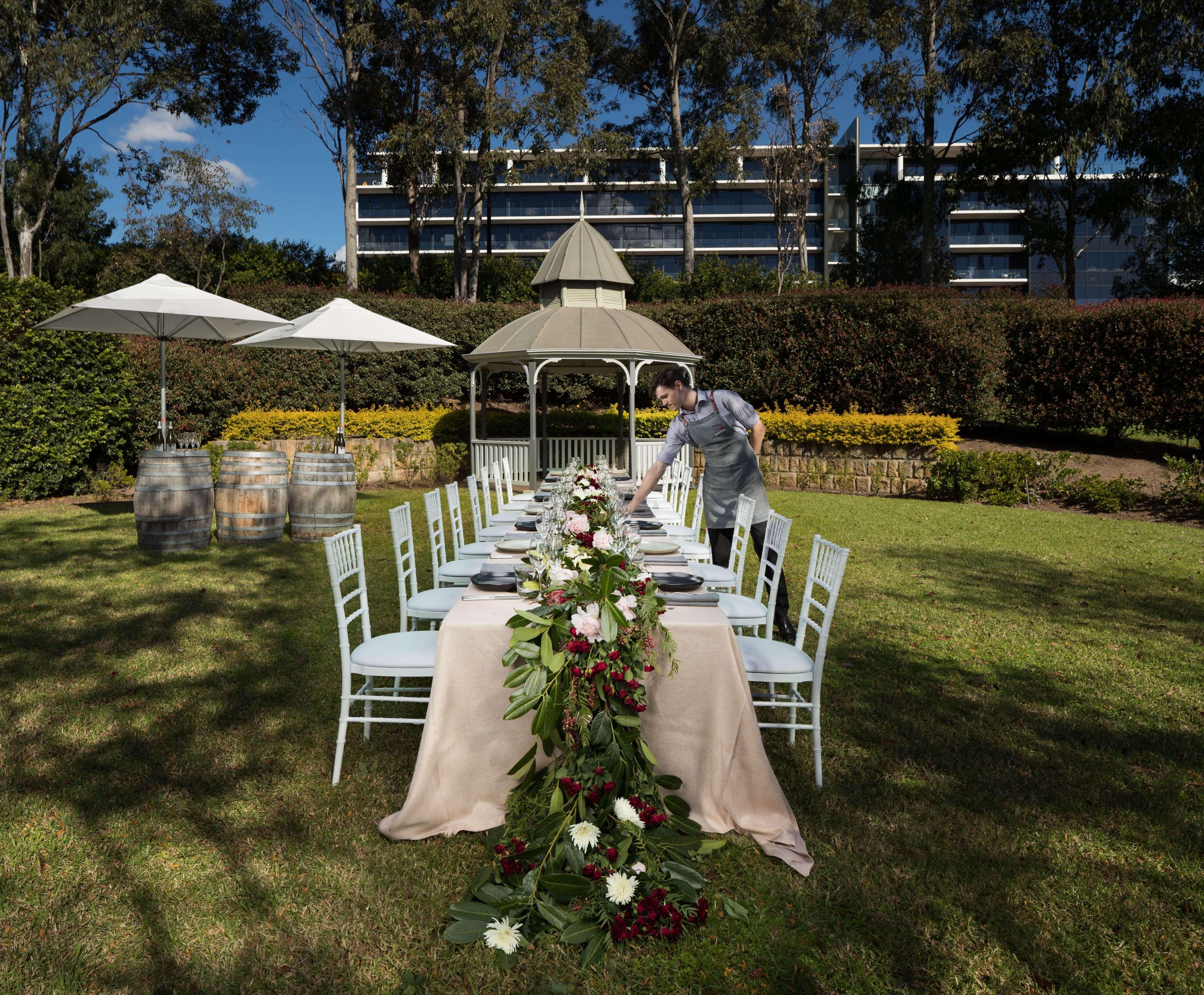 Rydges Norwest Sydney Hotel Baulkham Hills Exterior photo